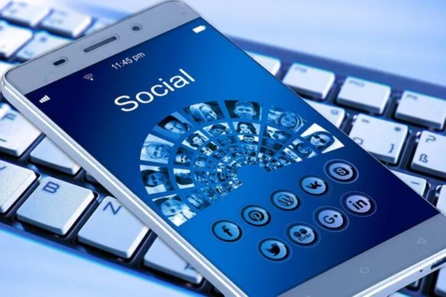 Czy praca w social media jest dobrym pomysłem? Sposoby na zarabianie